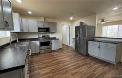711 Grand Avenue S, Eldon, MO 65026