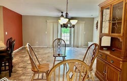 2060 SUNNYSIDE Avenue, Burlington, IA 52601