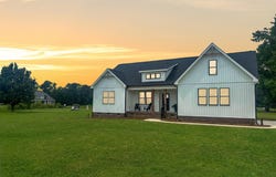 101 Sand Trap Lane, Clinton, NC 28328