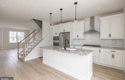 22 WARREN DR, CHALFONT, PA 18914