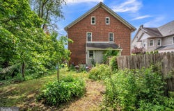 513 RACE STREET, PERKASIE, PA 18944