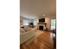3 W Meyer Boulevard, Kansas City, MO 64113