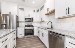 2420 Rolling Creek, Dubuque, IA 52003