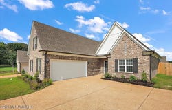8960 Acorn Lane, Southaven, MS 38672