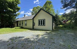10 West Hill Road, Ludlow, VT 05149