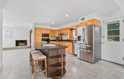 133 Hartwood Dr, Point Breeze, PA 15208