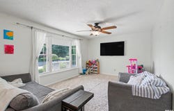 3820 STONEGATE Road, Quincy, IL 62305