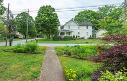 108 Connally Street, Black Mountain, NC 28711