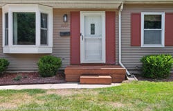 3207 Sunderland Road, Lansing, MI 48911