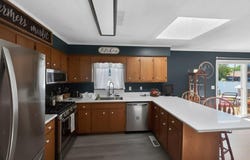 22690 LEE MONT RD, PARKSLEY, VA 23421
