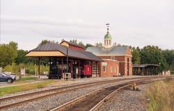 15 Railroad Row, Hartford, VT 05001