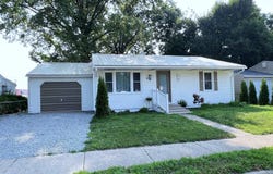 106 Vinewood Avenue, Sturgis, MI 49091