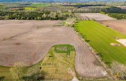 6040 GUELIG Road, LENA, WI 54139