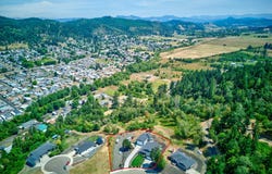 895 VALLEY VISTA ST, Sutherlin, OR 97479