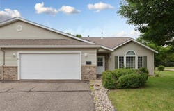 114 Oxford Path, Mankato, MN 56001
