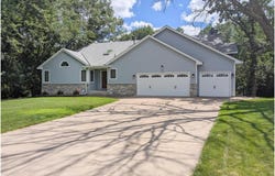 294 118th Avenue NW, Coon Rapids, MN 55448