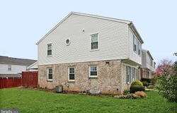 2011 CARLTON DRIVE, LEBANON, PA 17042