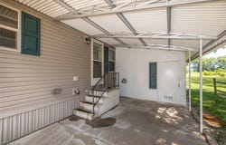 19 Pageant Lane, Olmsted Twp, OH 44138