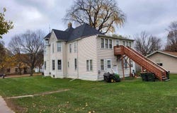 804 S 4th Street, St. Peter, MN 56082