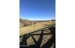 590 River Rd, Loudon, TN 37774