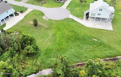 Sarah's Lane lot: 16, Waveland, MS 39576
