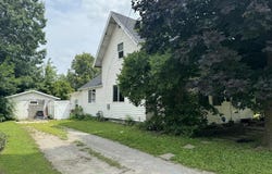 715 N 11Th Street, Centerville, IA 52544