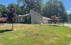16 HIGHLAND Drive, Albion, PA 16401
