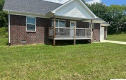215 Parkers Loop, Hodgenville, KY 42748