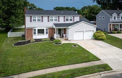 213 SAINT DAVID DRIVE, MOUNT LAUREL, NJ 08054