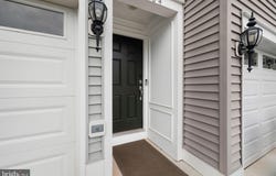 8284 CLAY Lane, MANASSAS, VA 20110