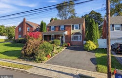1802 ROBINSON Avenue, HAVERTOWN, PA 19083