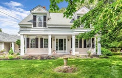 81 N Mill St, Holliston, MA 01746