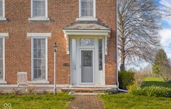 5752 E River Road, Waldron, IN 46182