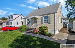 55 Eiseman Avenue, Piscataway, NJ 08854