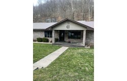 867 Highway 1148, Isom, KY 41824