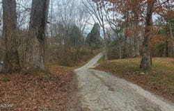 226 Keeton Lane, Oneida, TN 37841