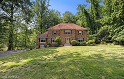 9 Seven Oaks Drive, Holmdel, NJ 07733