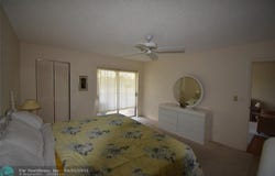 6020 NW 44th St 304, Lauderhill, FL 33319
