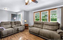 4097 Old South 5 Hwy, Camdenton, MO 65020