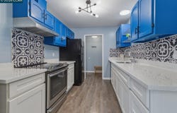 2500 Miramar Ave, Castro Valley, CA 94546