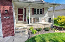 1636 Blackhawk Drive, Lincoln, NE 68521