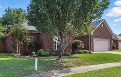 5528 Village Loop, Benton, AR 72019