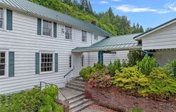 46372 East Main Street, Concrete, WA 98237