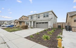953 Arneis Ave, Manteca, CA 95337