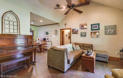 115 Ginns Way, Florence, MS 39073