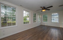 1215 Shepherds Dr, Moberly, MO 65270