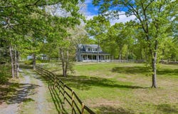 21 Cloverfield Way, Hatchville, MA 02536