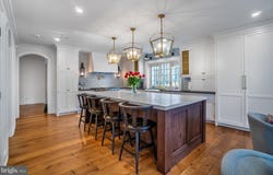35 CHARWYNN LANE, MALVERN, PA 19355