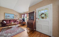 29 E MAPLE AVENUE, BELLMAWR, NJ 08031