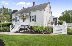 3 Quimby Ave, Woburn, MA 01801